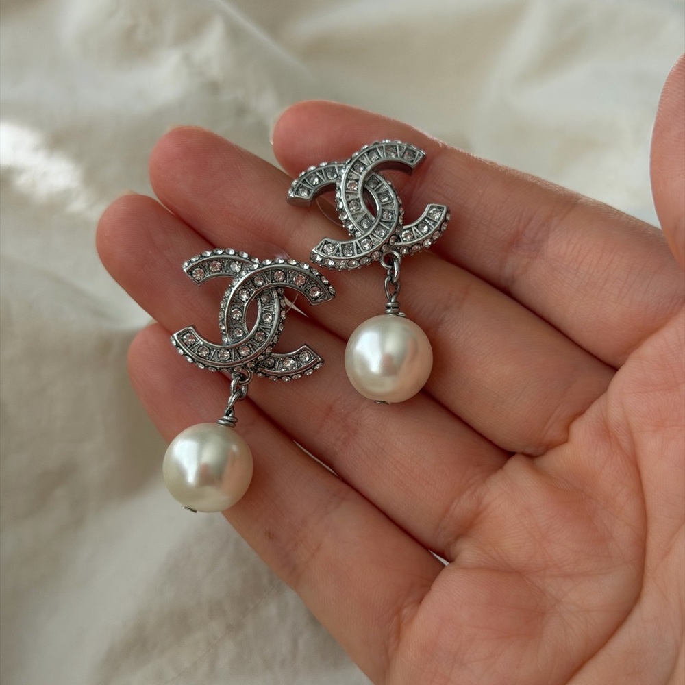 CHANEL Silver Crystal CC Logo Drop Earrings with White Pearls - Picture 5 of 13